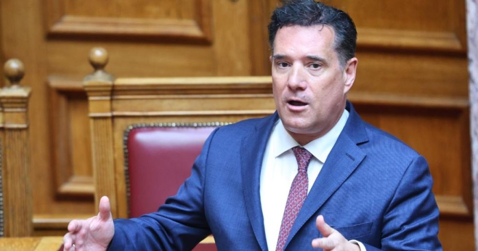 ΟΕΝΓΕ: Θράσος και αριθμητικές αλχημείες από τον Άδωνη Γεωργιάδη